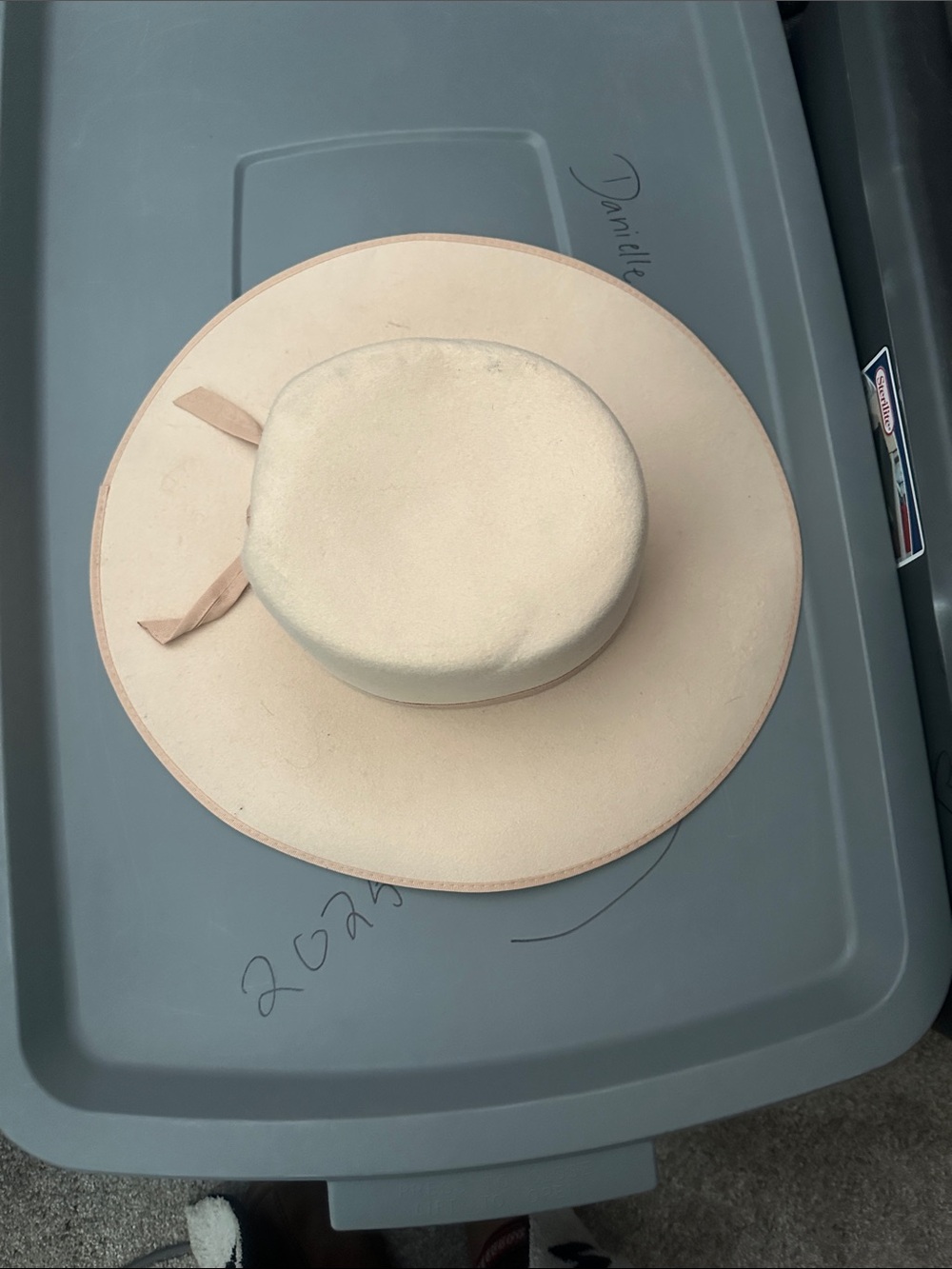 NWT Lack of Color Wide Brim Felt Hat in Cream SZ M